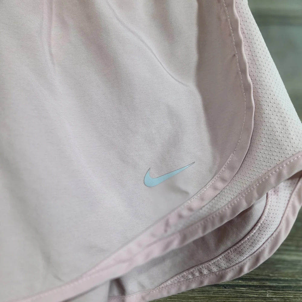 Nike Girls Dri-Fit Soft Pink Running Shorts Size XS Athletic Activewear